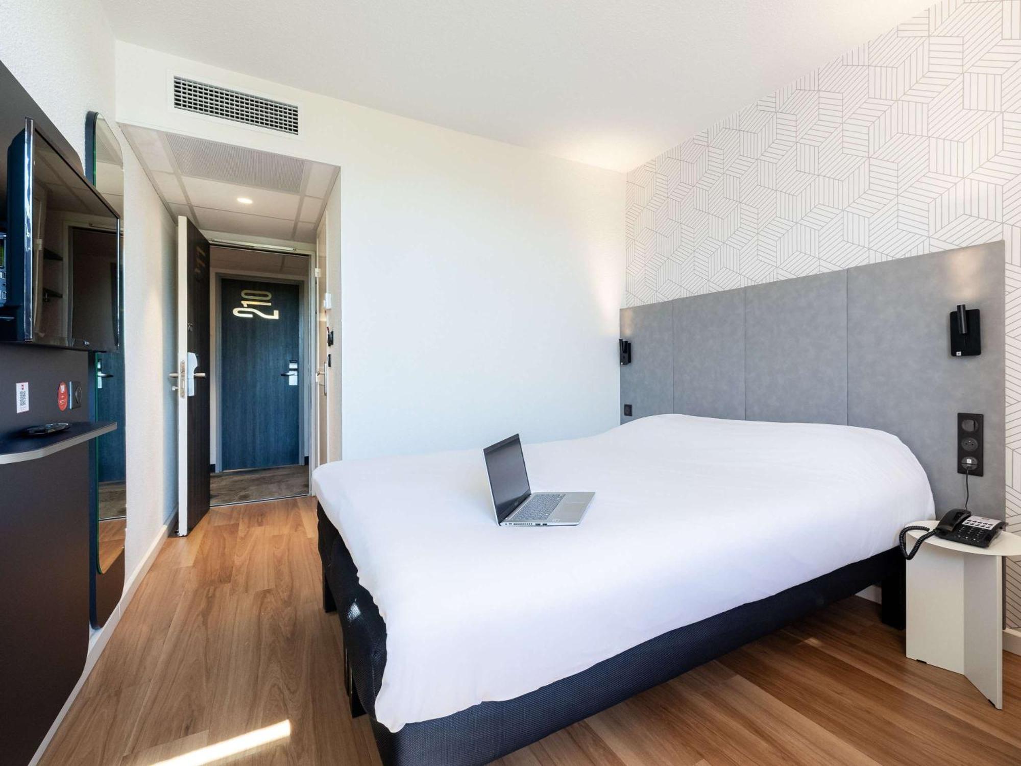 Ibis Beziers Est Mediterranee A9/A75 (Adults Only) Exterior photo